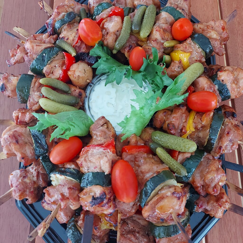 Grillitud kanašašlõkk köögiviljadega (10tk)